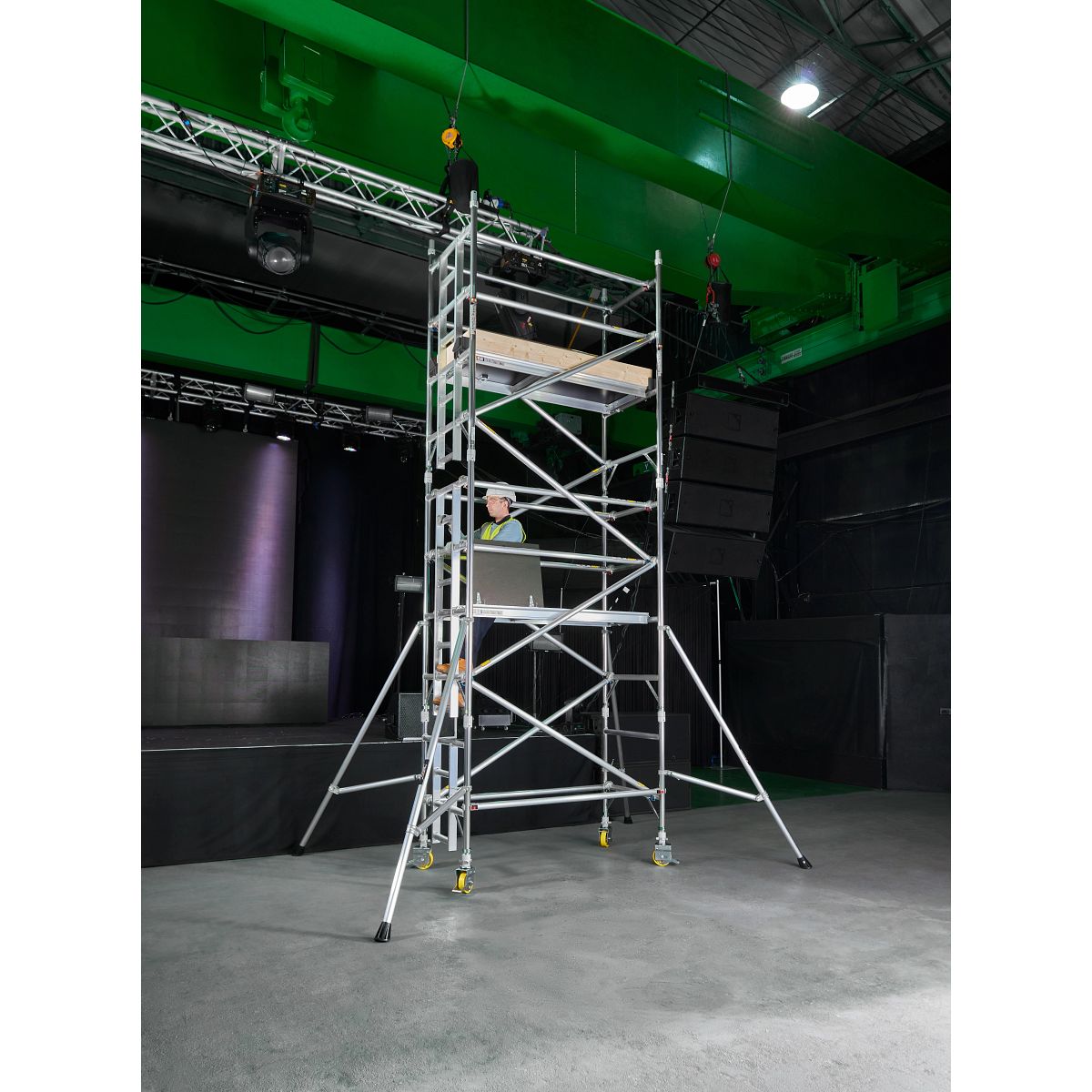 4.2m BoSS Scaffold tower - 6.2m Working Height